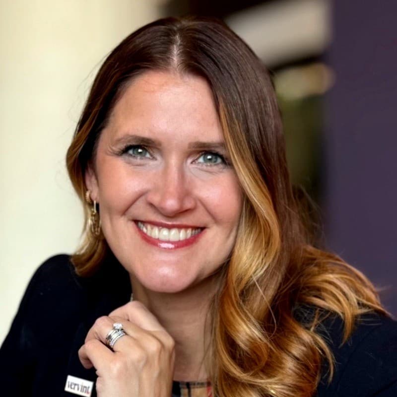 Photo of Stephanie J. Hogen